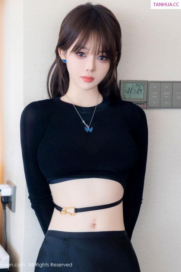 周妍希 奶瓶土肥圆 [XiuRen]高清写真图 2024.06.06 No.8661 奶瓶. 美腿性感第2张图片